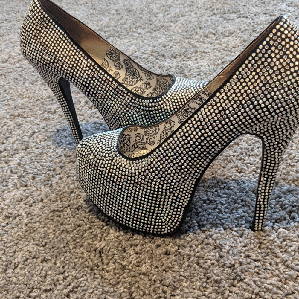 Full Rhinestone Platform Heels. - image 3